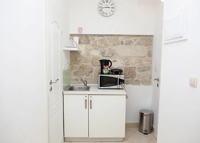 아파트 올드 타운 스위트 스플리트